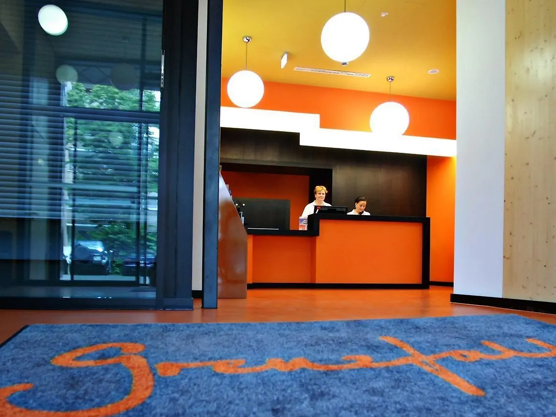 Hotel Grenzfall Berlin 3*,